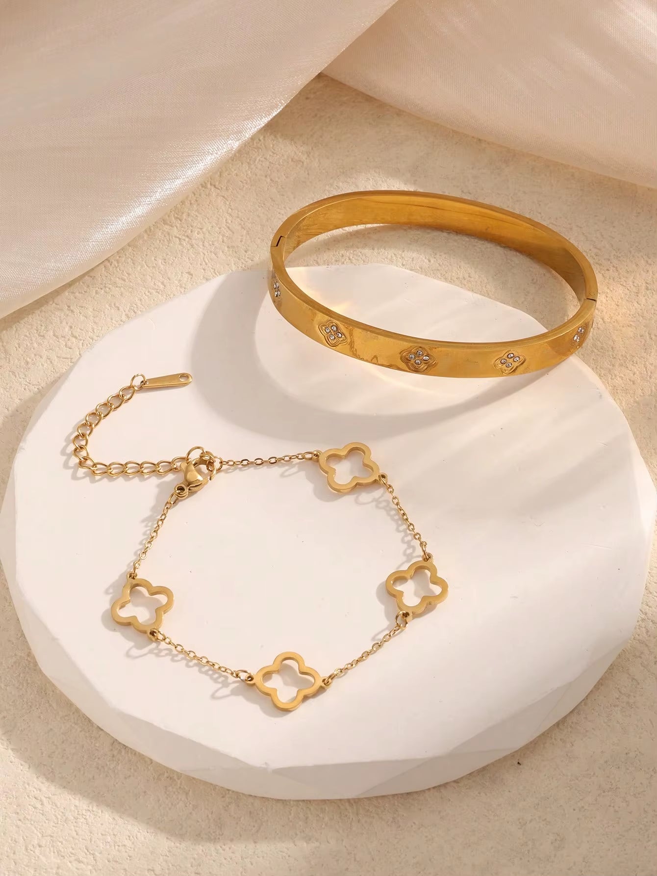 2 Pcs Triangle Star Zirconia Bracelet with Clover Bracelet, Suitable for Daily Wear, Valentine'S Day Gift, Mother'S Day Gift