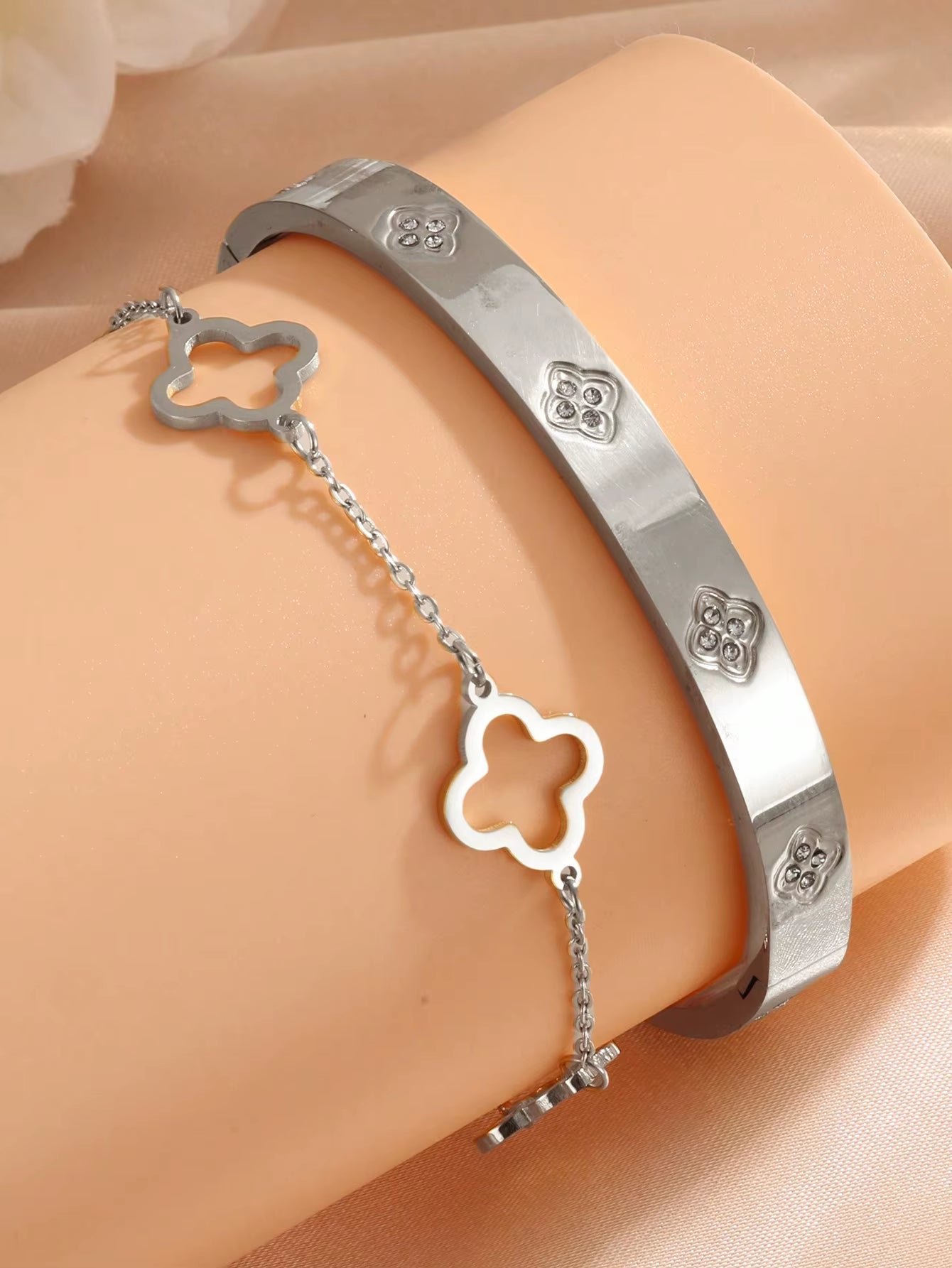 2 Pcs Triangle Star Zirconia Bracelet with Clover Bracelet, Suitable for Daily Wear, Valentine'S Day Gift, Mother'S Day Gift
