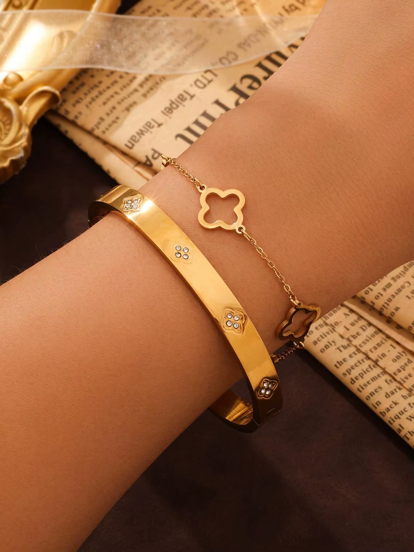 2 Pcs Triangle Star Zirconia Bracelet with Clover Bracelet, Suitable for Daily Wear, Valentine'S Day Gift, Mother'S Day Gift